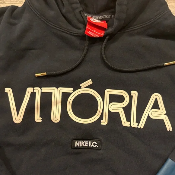 Nike F.C. Vitoria Hoodie - Picture 3 of 5